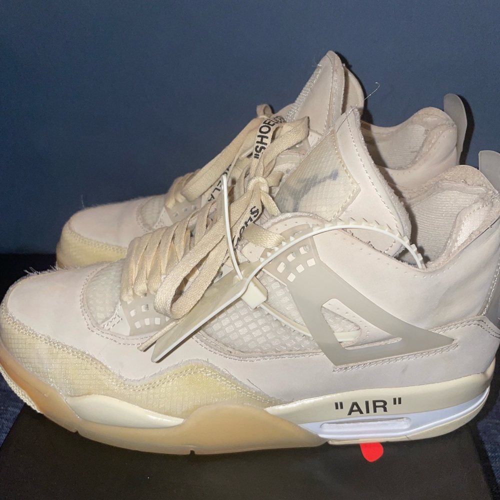 10.5 - Jordan 4 SP x Off-White Sail 2020